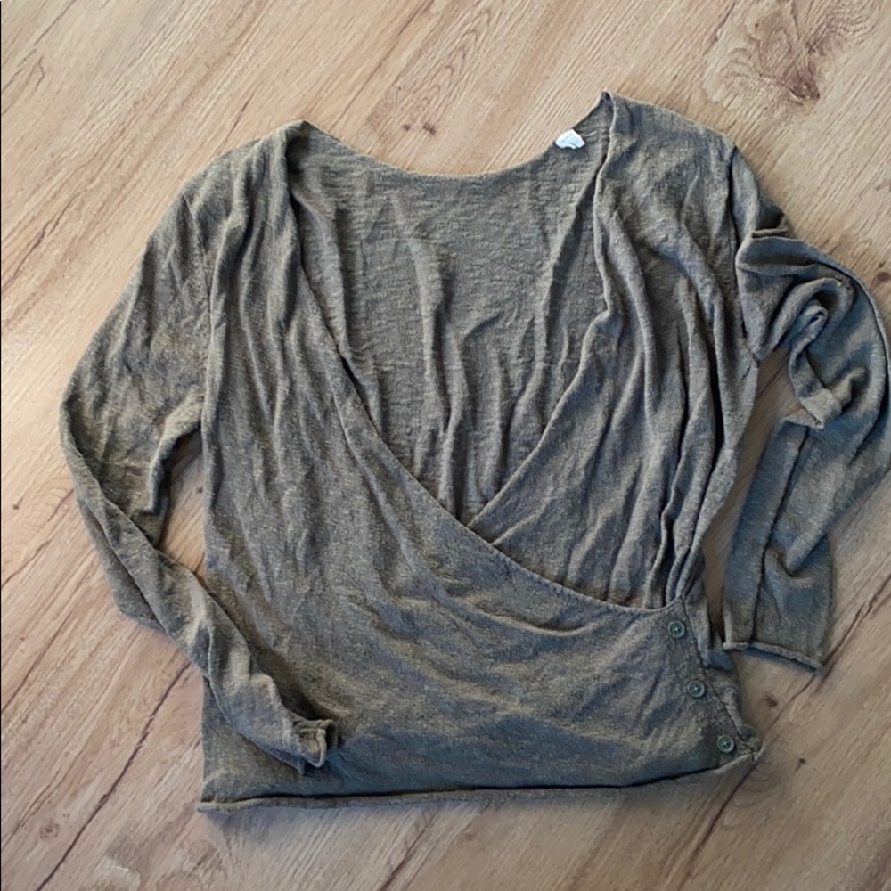 V neck Roxy sweater